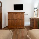 Casa America- Private Heated Pool- Sun & Solarium Experience Holiday home