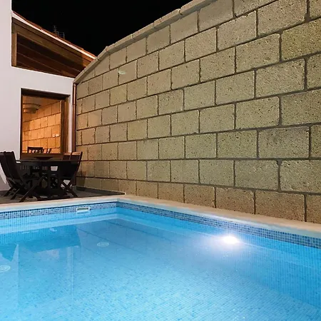 Casa America *