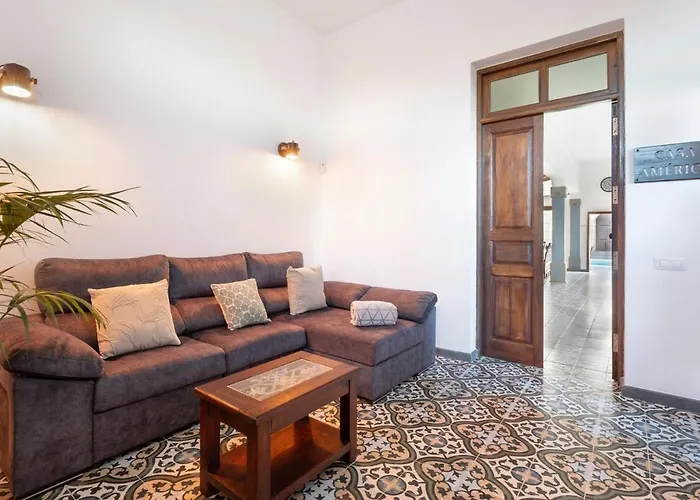 Dom wakacyjny Casa America- Private Heated Pool- Sun & Solarium Experience Fasnia